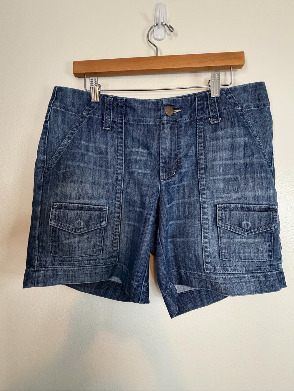 CAbi Shorts Denim Womens Blue Cargo Utility Size 12 Boho Patch Pockets